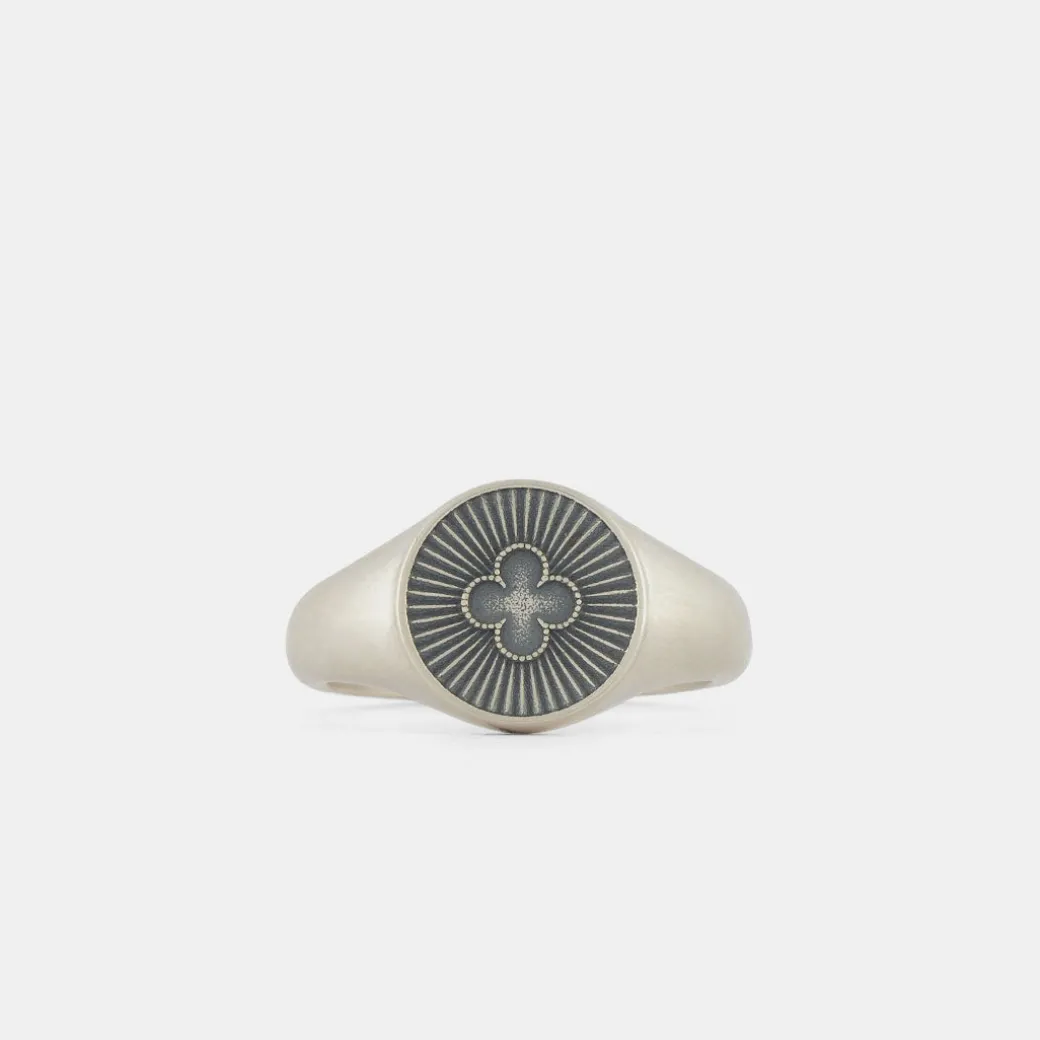 Silver Clover Ring