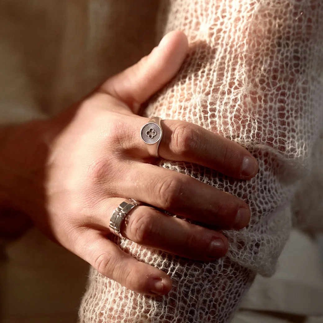 Silver Clover Ring